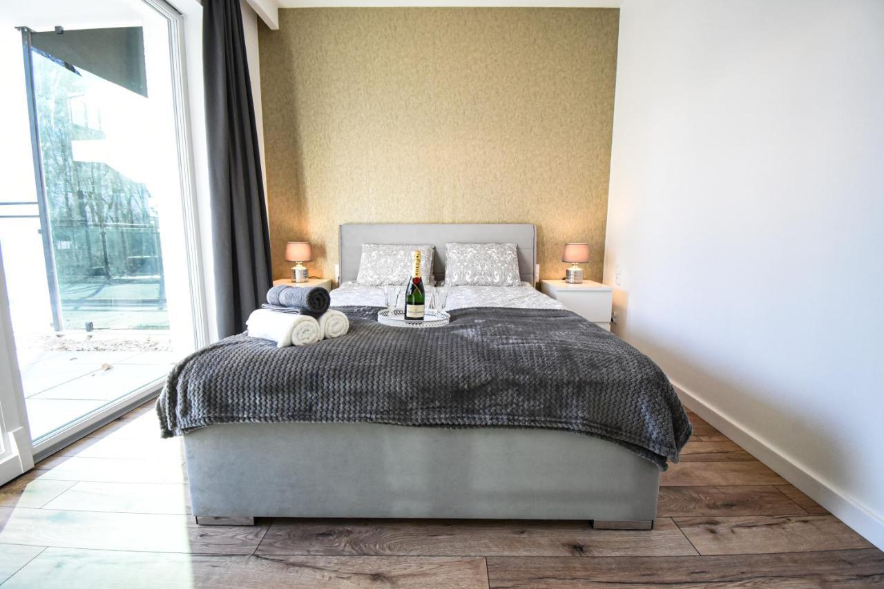 אוסטראודה Apartament Villa Park Przy Plazy Z Widokiem Na Jezioro, Taras 50 M2 מראה חיצוני תמונה